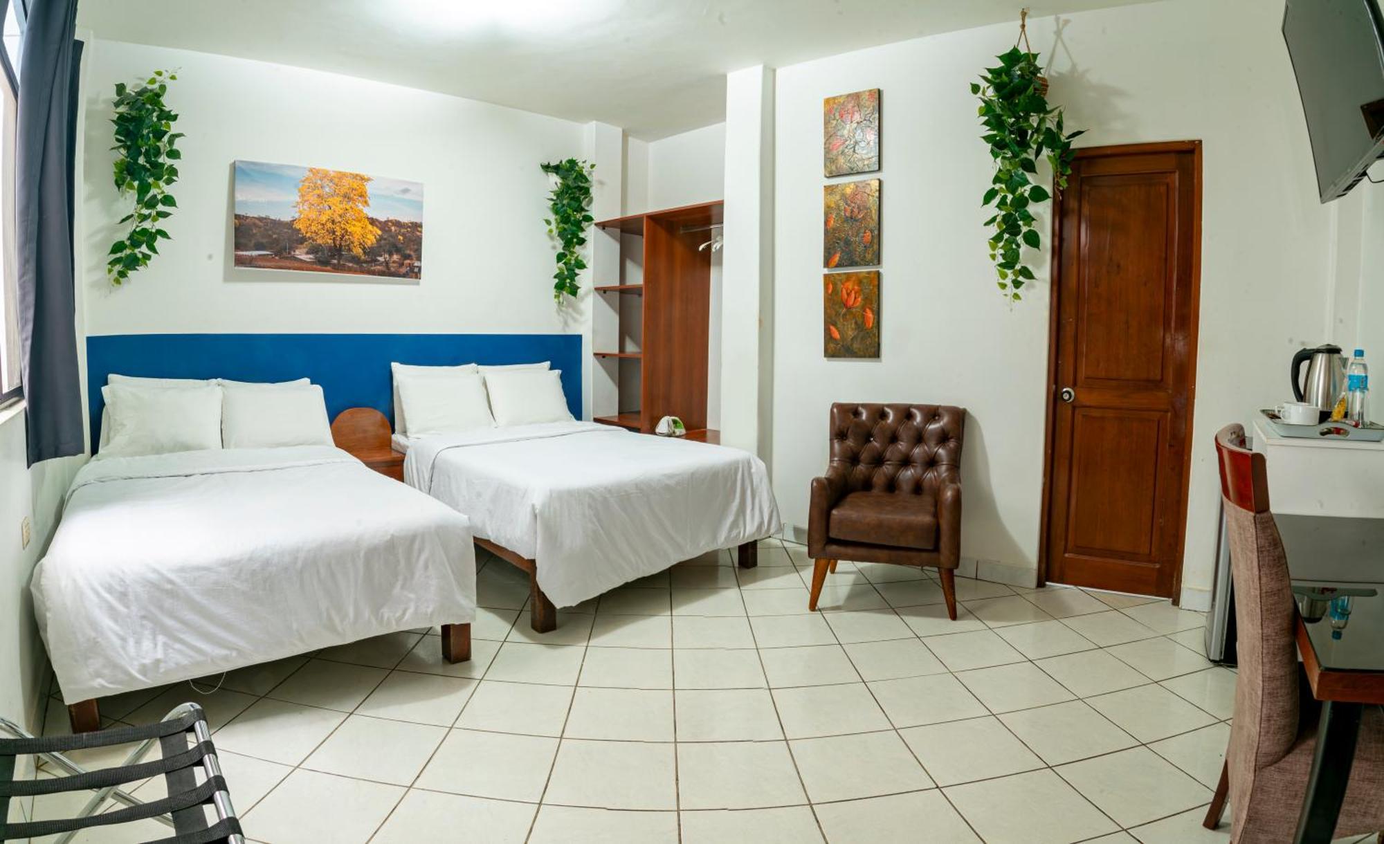 טומבס Hospedaje Gran Imperial מראה חיצוני תמונה