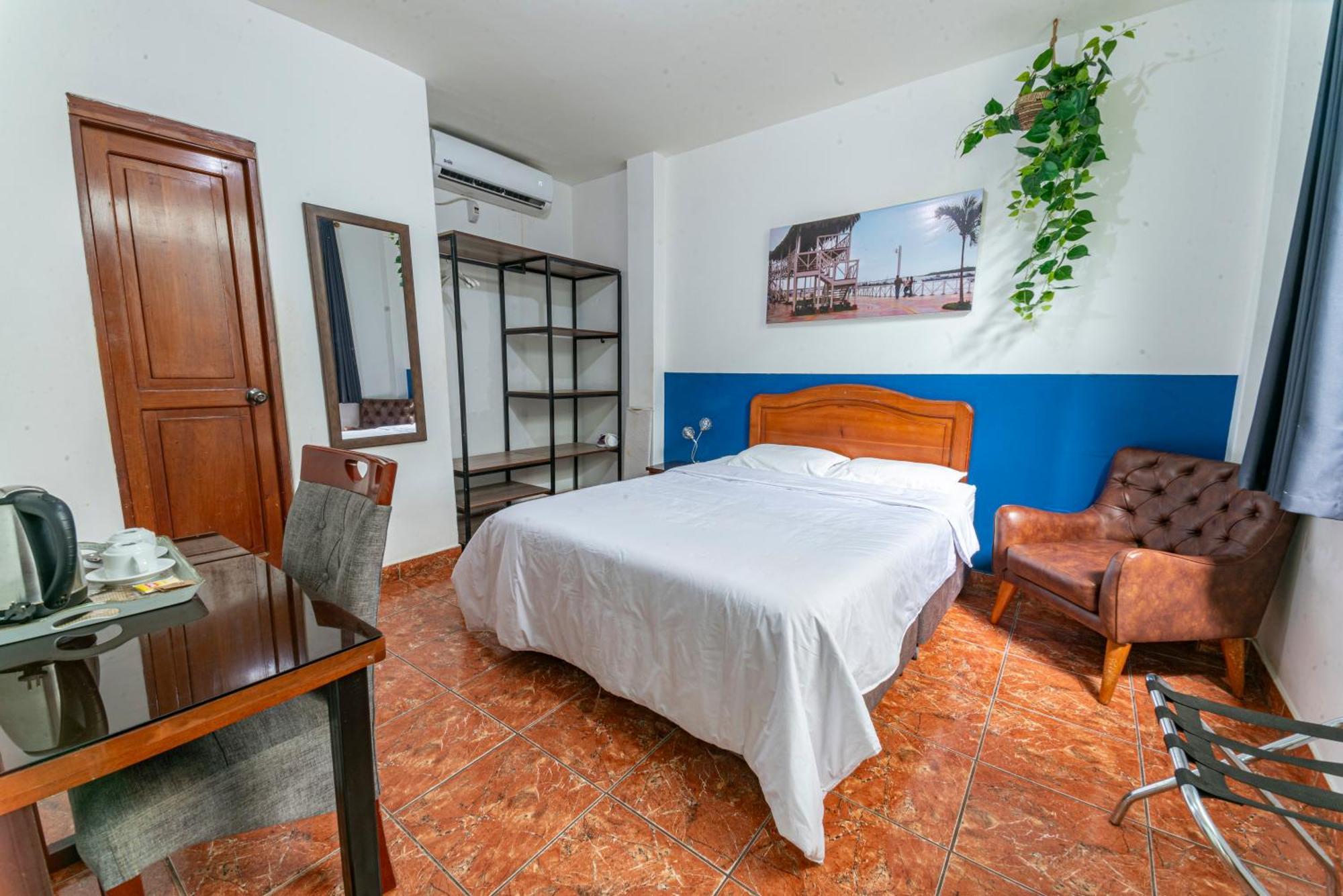 טומבס Hospedaje Gran Imperial מראה חיצוני תמונה